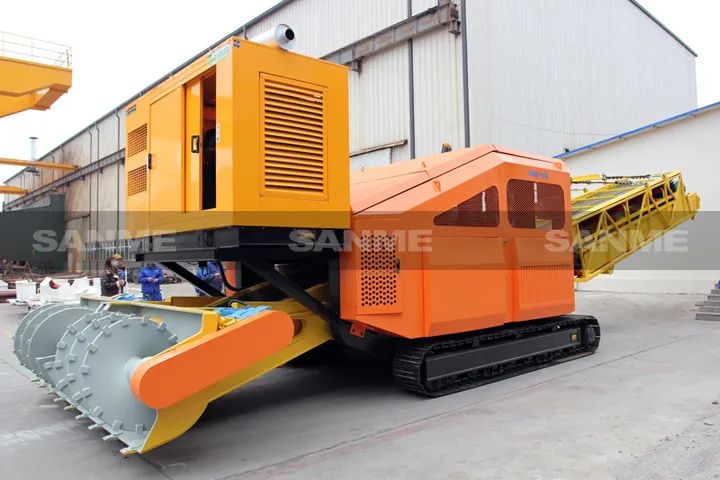 顛覆傳統(tǒng)裝車方式，山美履帶式取料機(jī)助您實(shí)現(xiàn)降本增效、節(jié)能減排！